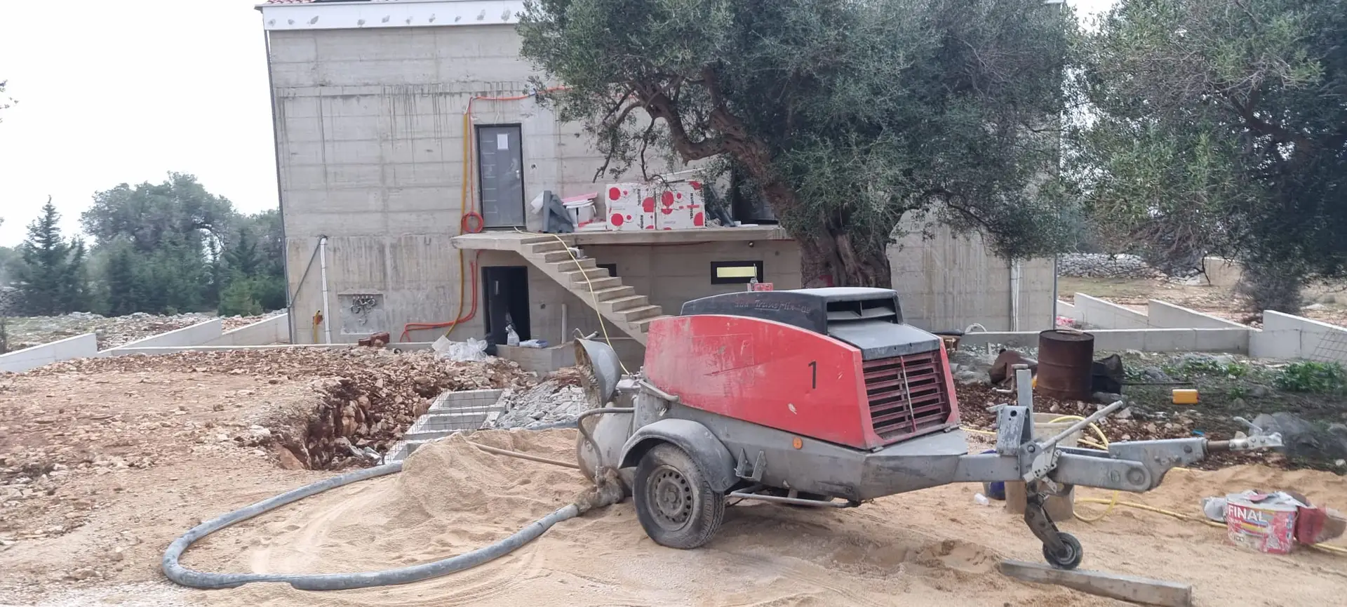 Villa-Lun-otok-Pag-Zavrsni-radovi-izrada-glazure-2