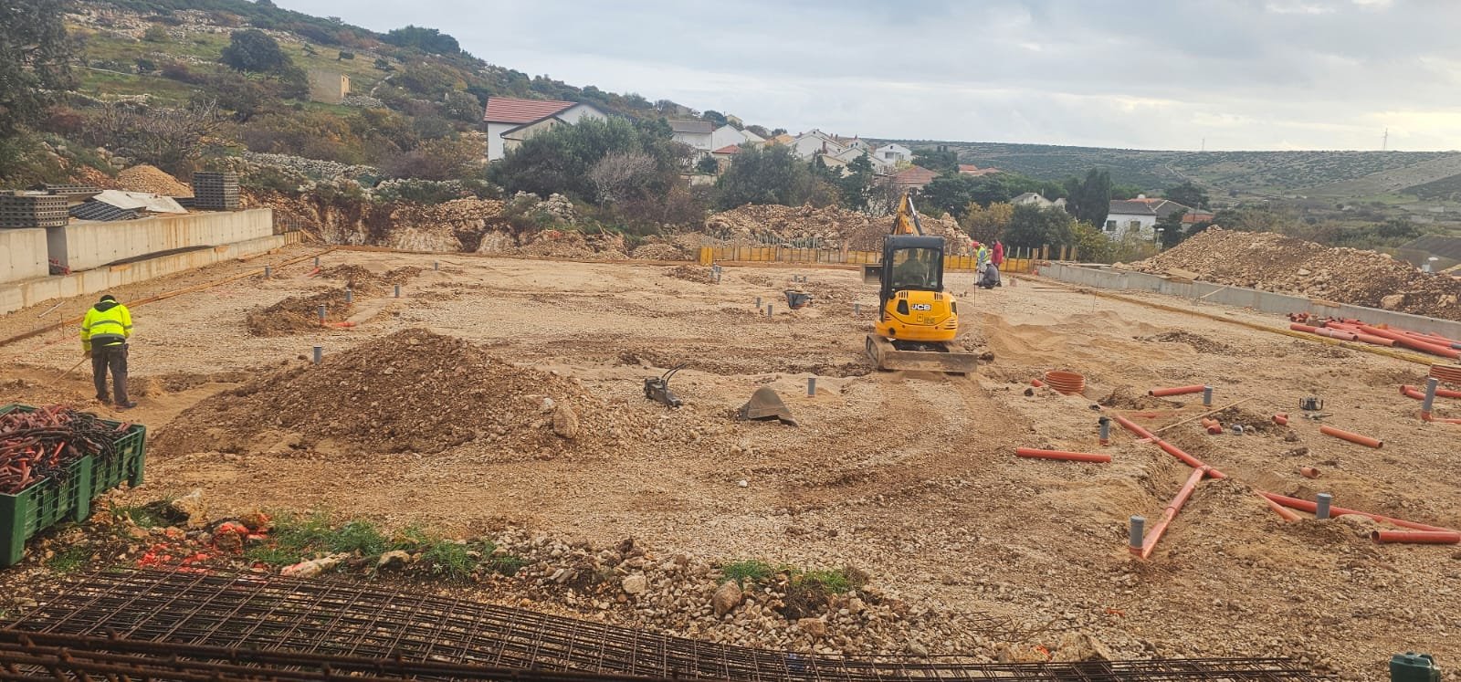 Initium-Projekt-Djelomicna-izrada-vrtica-Kolan-otok-Pag